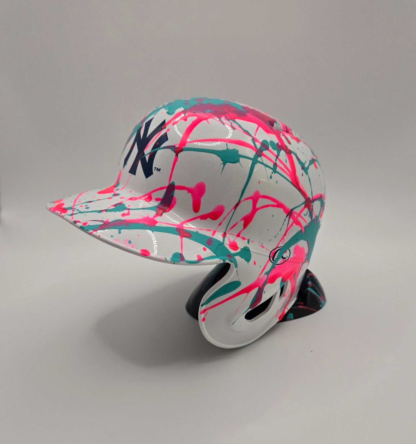 New York Yankees 1/1 Custom Paint Splatter White Mini Helmet